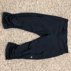 Lulu Lemon size 4 capris